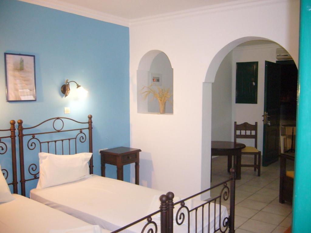 San Efrem Aparthotel Perissa  Quarto foto